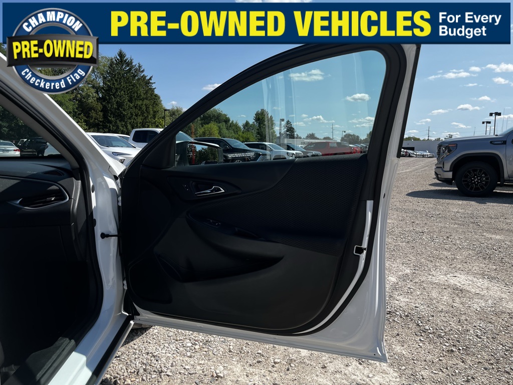2021 Chevrolet Malibu LS photo 22