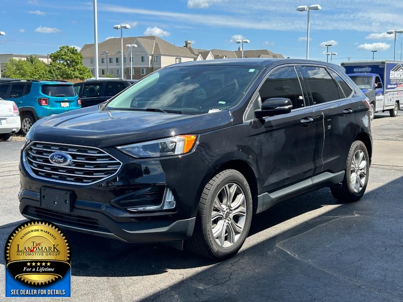 2023 Ford Edge Titanium photo 4