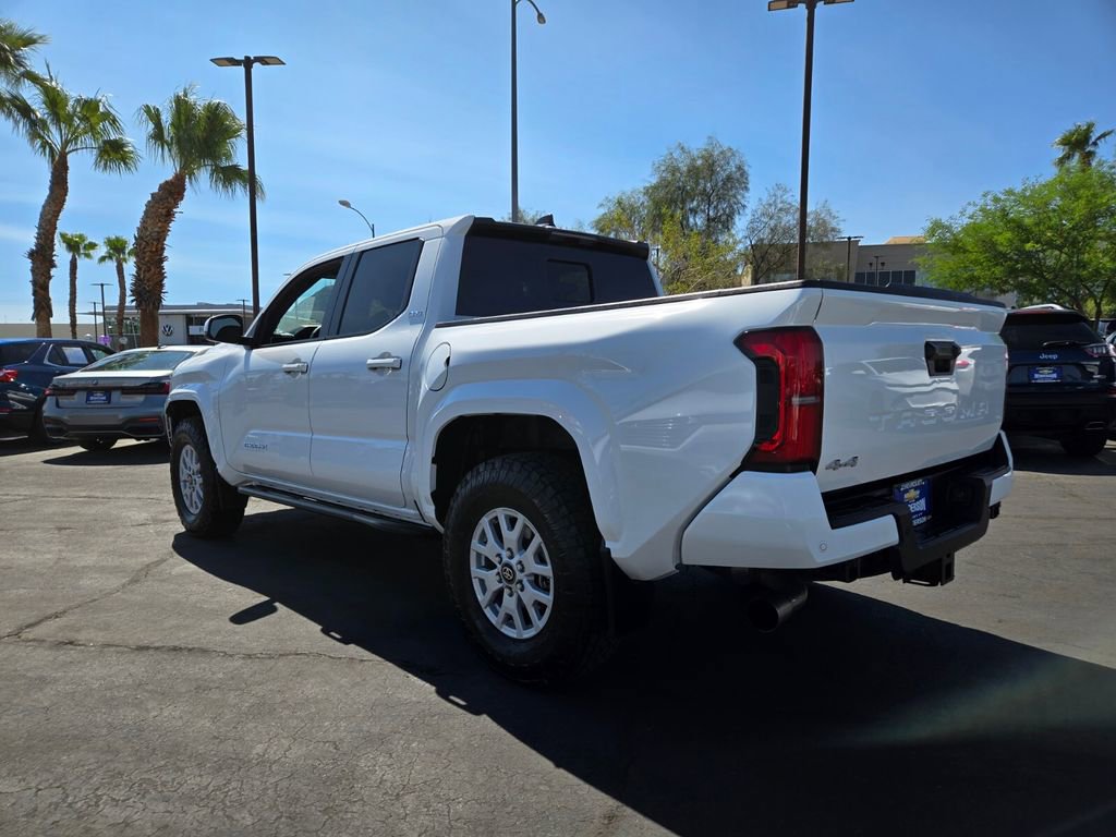 2024 Toyota Tacoma SR5 4x4 Double Cab Short Bed photo 4
