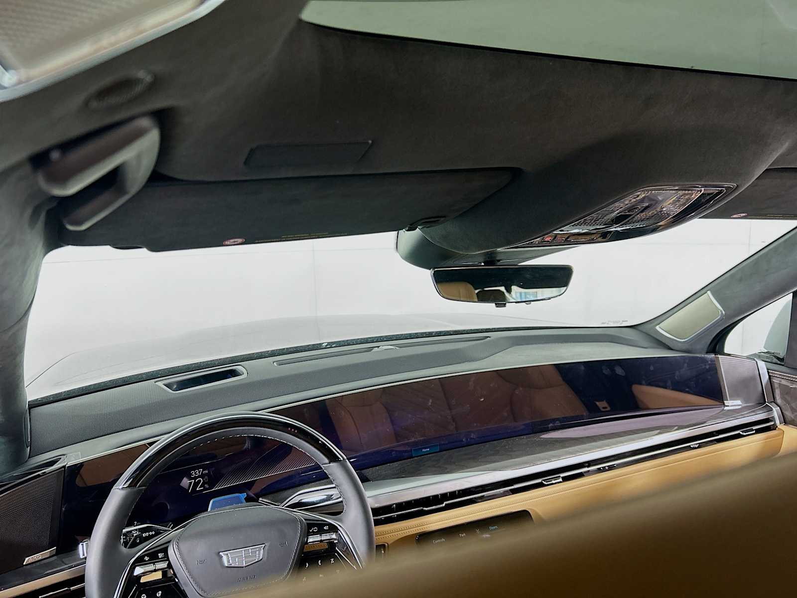 2025 Cadillac Escalade IQ Luxury photo 3