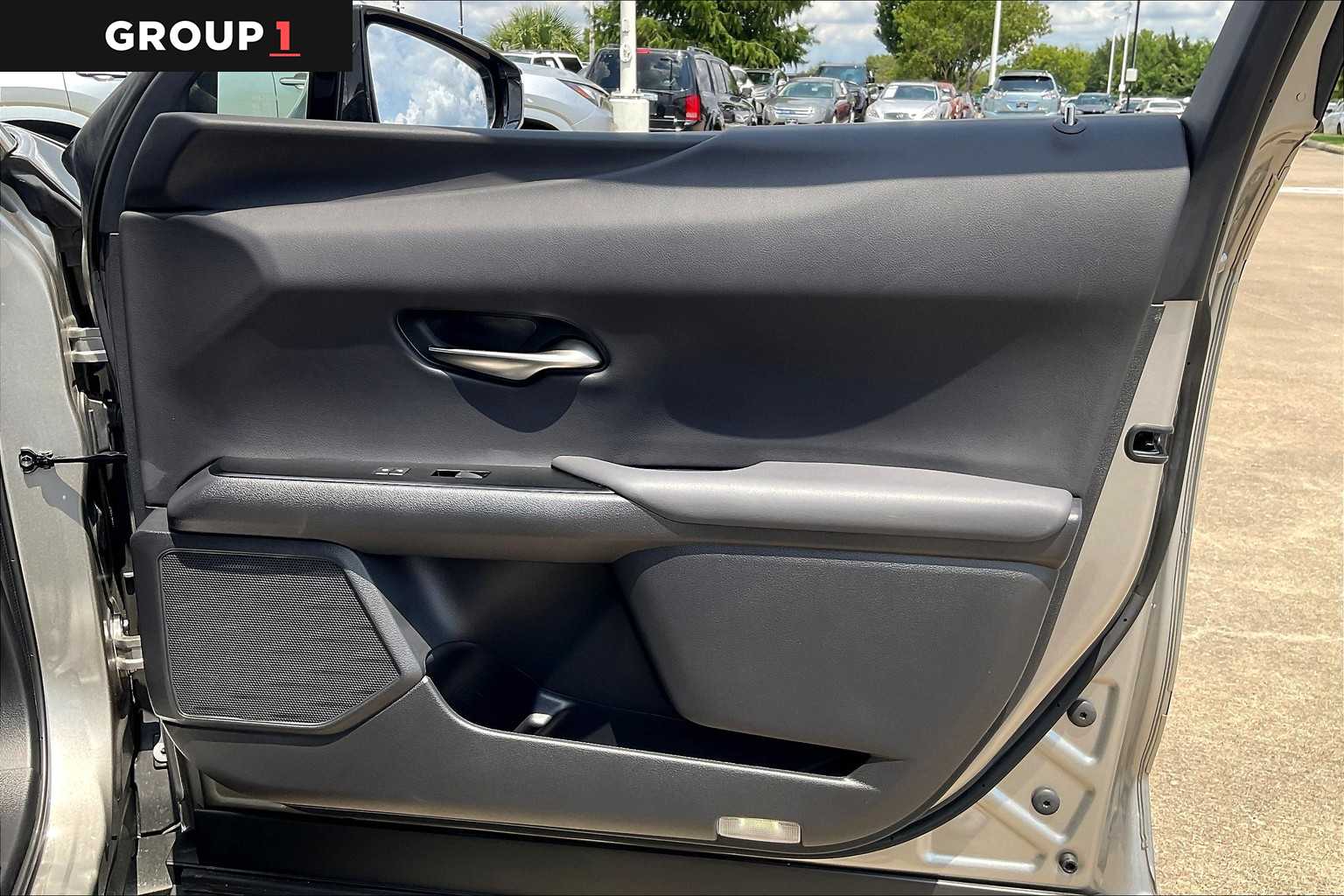 2022 Lexus UX 250h F SPORT photo 39