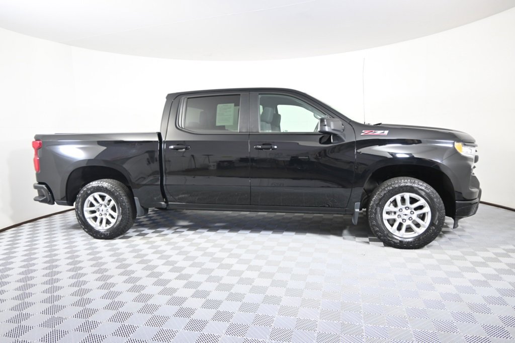 2022 Chevrolet Silverado 1500 RST photo 8