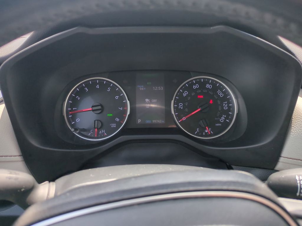 2019 Toyota RAV4 XLE Premium photo 26