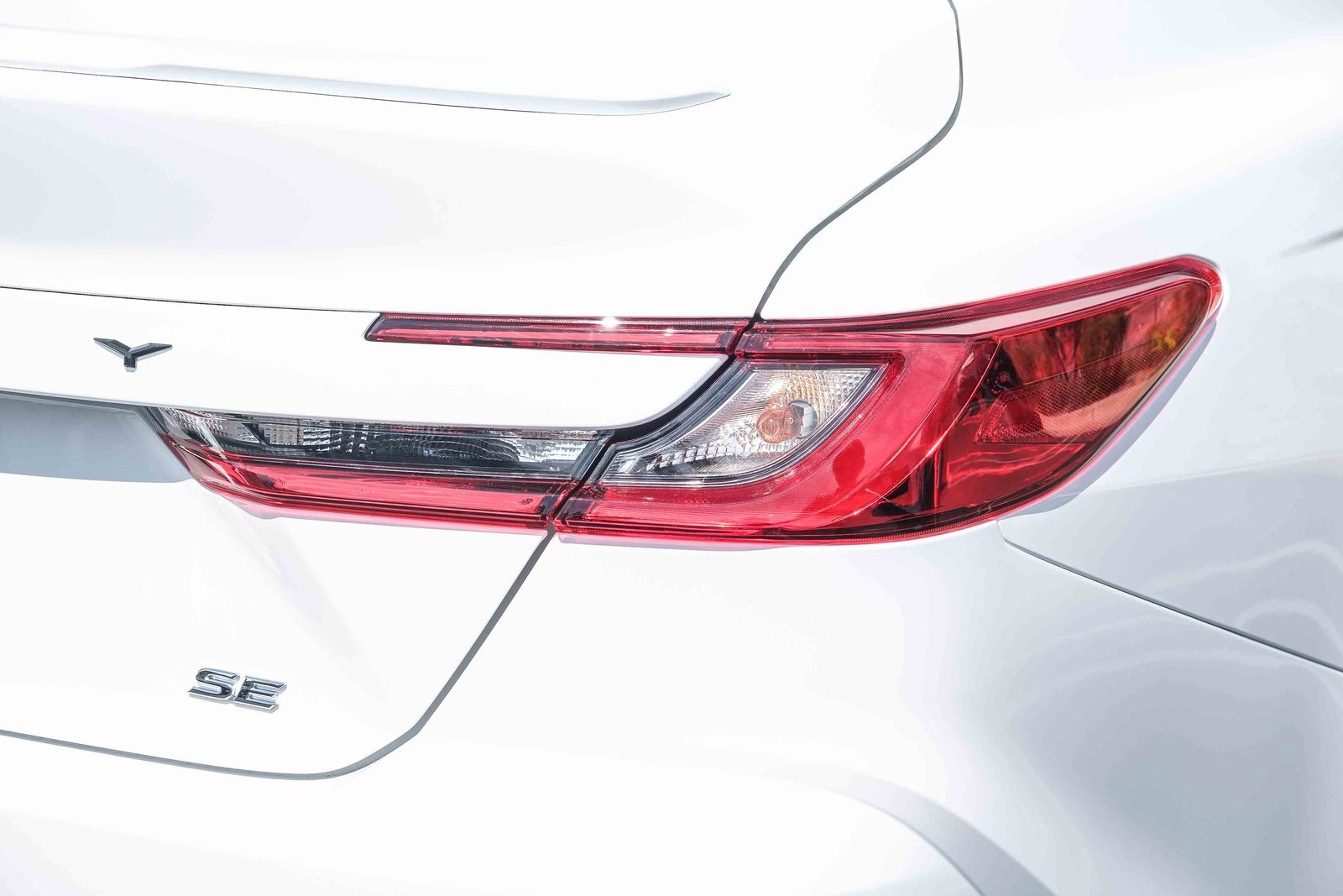 2025 Toyota Camry SE photo 10