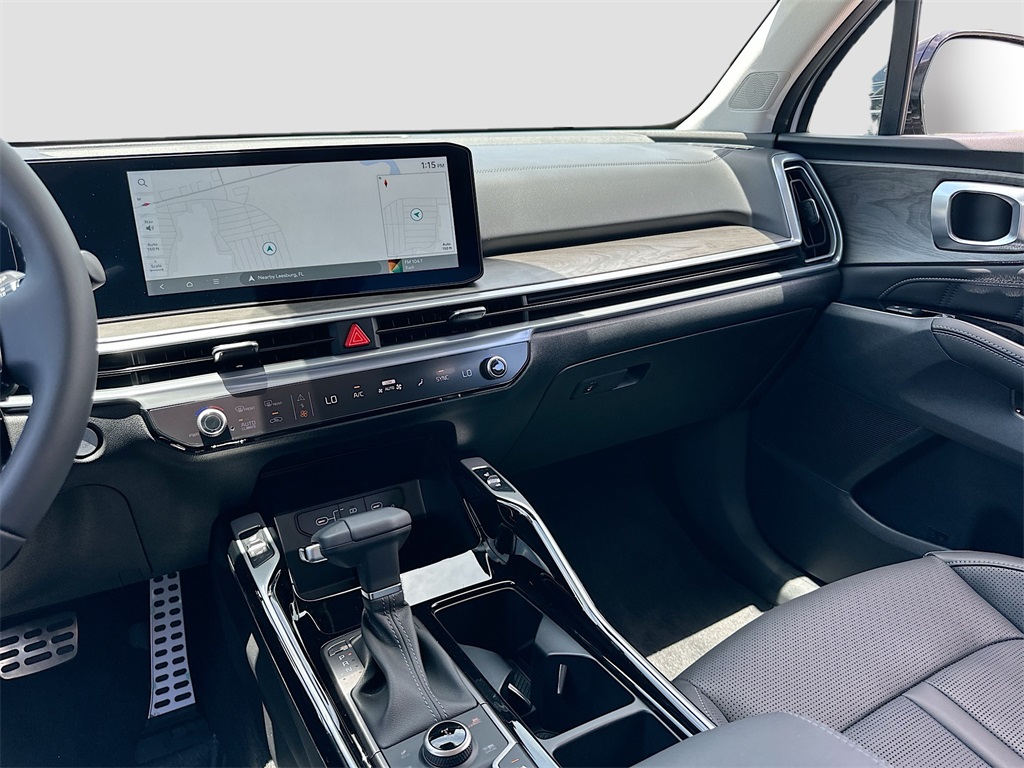 2025 Kia Sorento X-Line SX photo 22