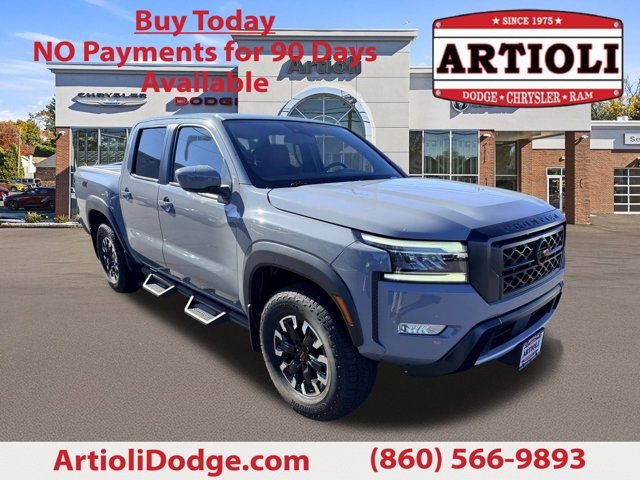 2022 Nissan Frontier PRO-4X's photo