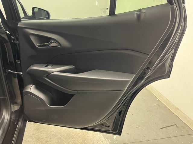 2025 Chevrolet Trax LS photo 21