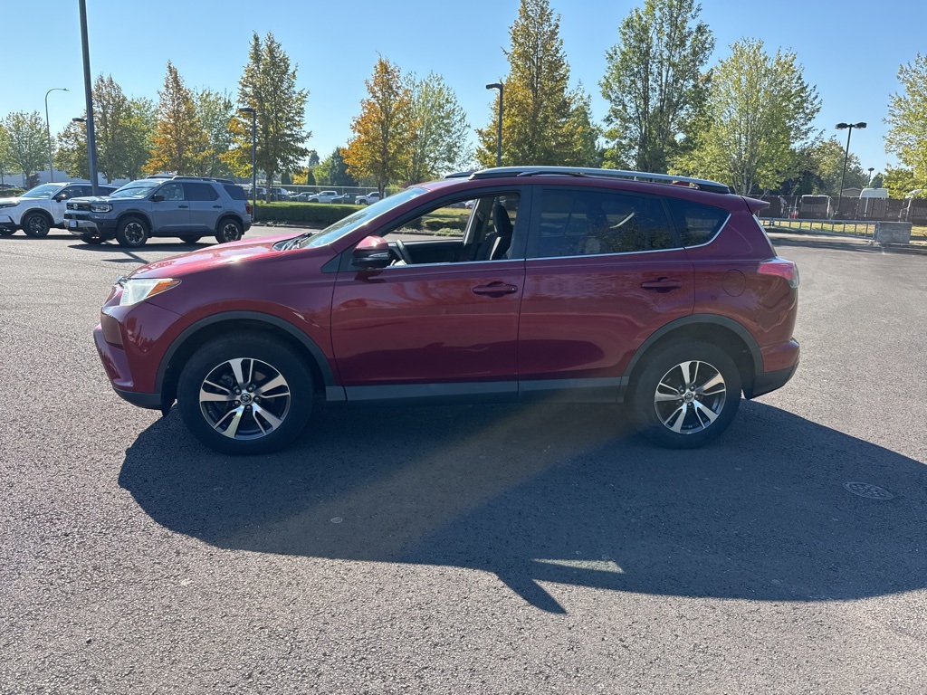 2018 Toyota RAV4 XLE photo 4