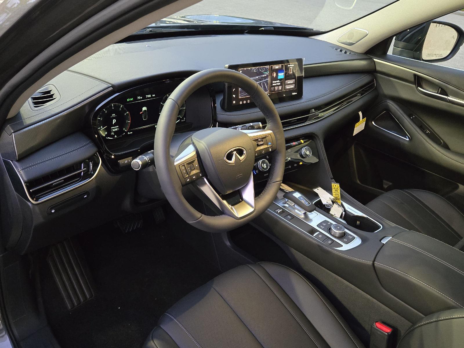 2026 Infiniti QX60 Luxe photo 5