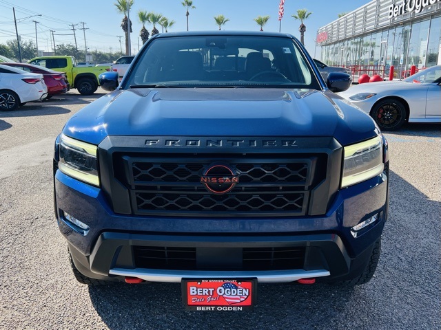 2022 Nissan Frontier PRO-X photo 2