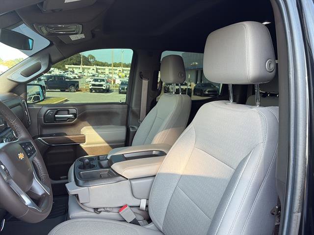 2022 Chevrolet Silverado 1500 LT photo 12
