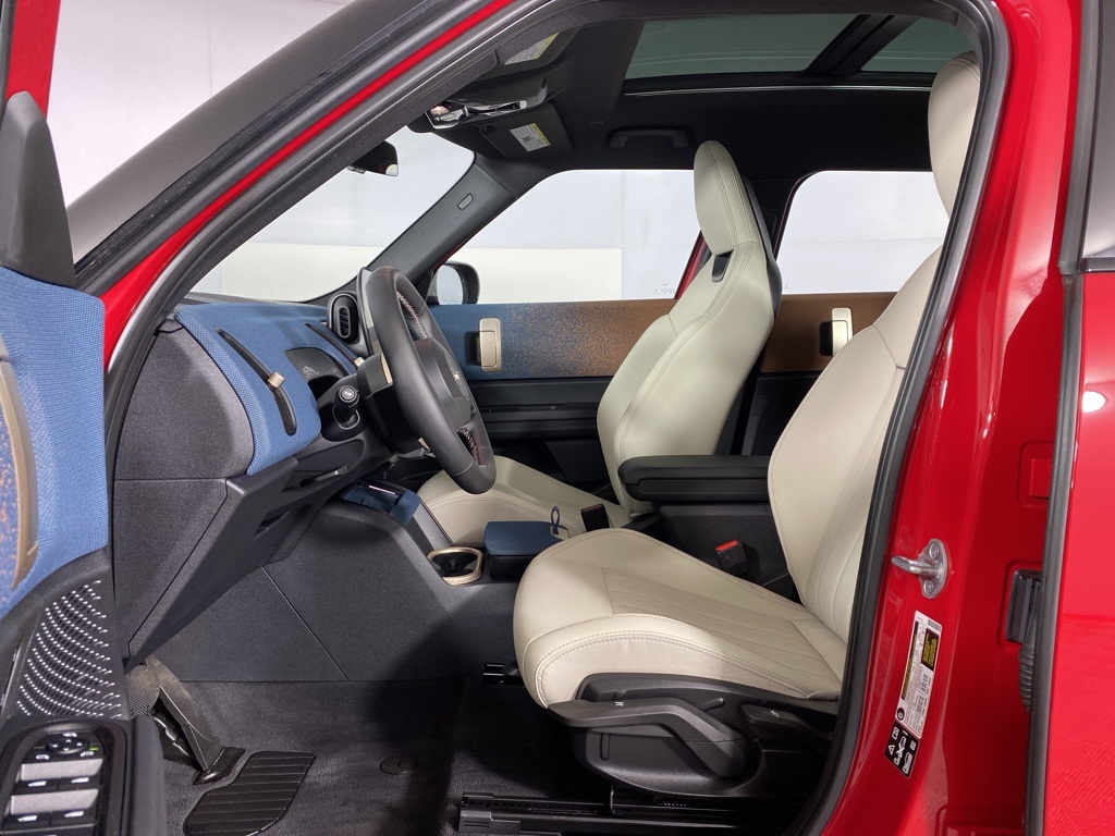 2025 Mini Cooper S ALL4 photo 7