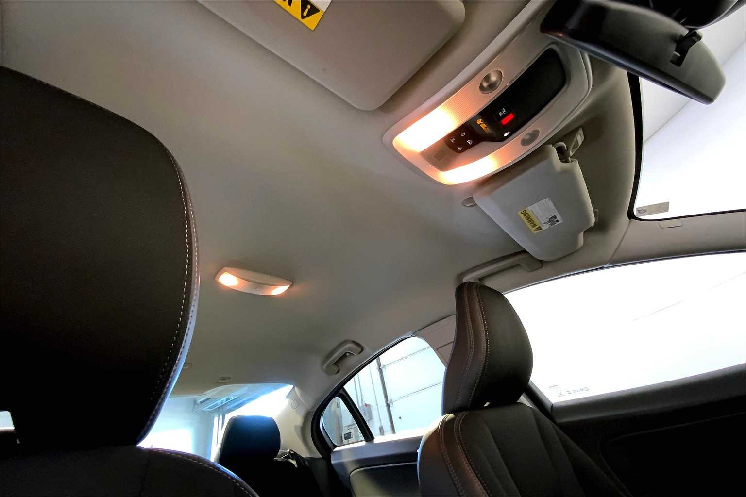 2015 Volvo S60 T5 Drive-E photo 13