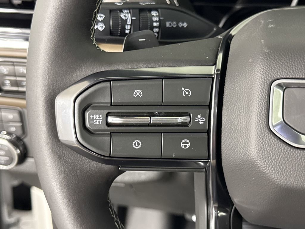 2025 Gmc Yukon Denali Ultimate photo 24