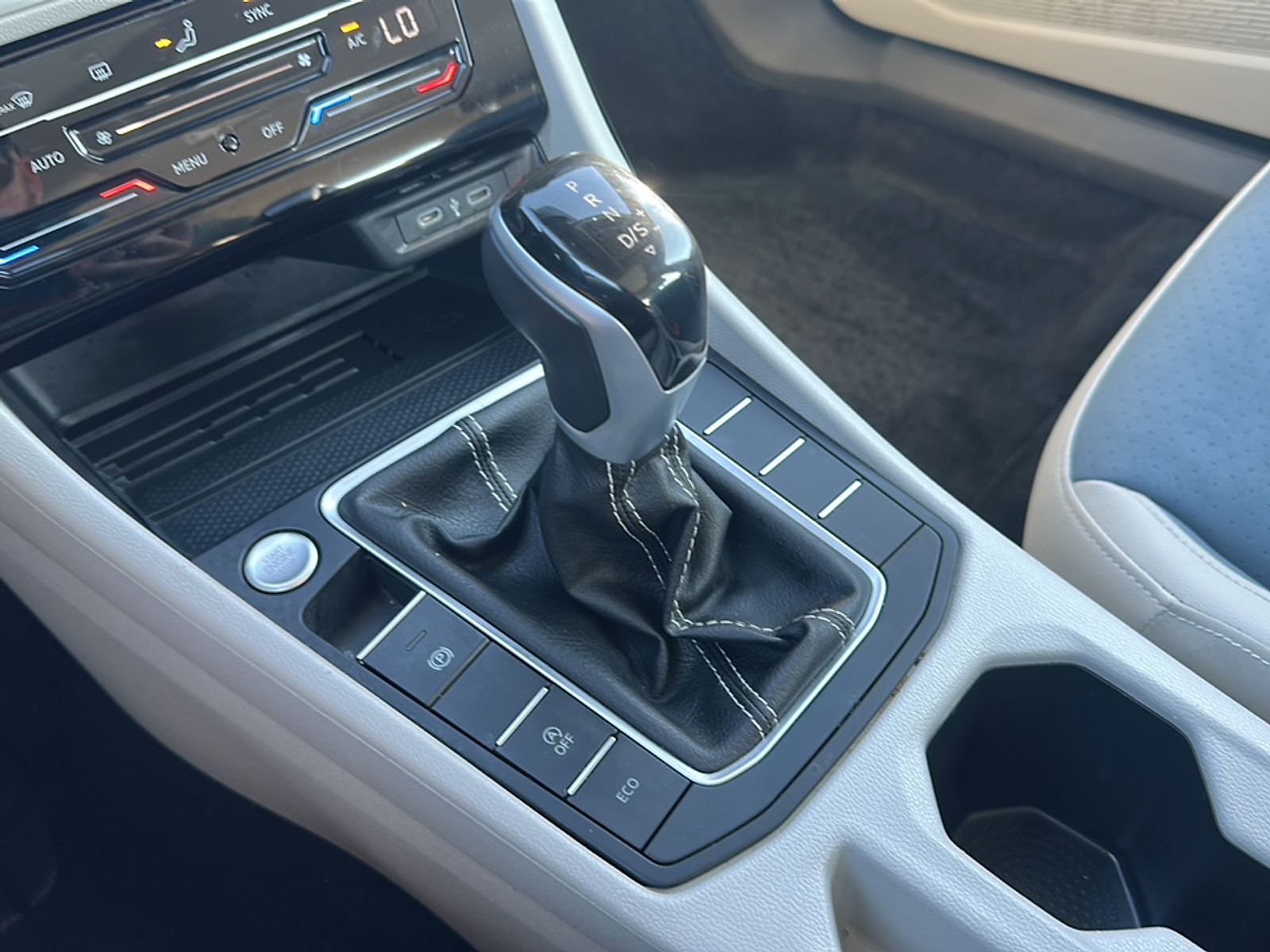2025 Volkswagen Jetta 1.5T SE photo 20