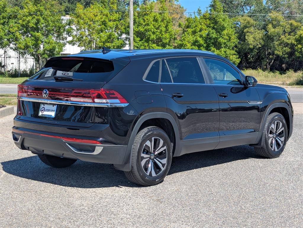2026 Volkswagen Atlas Cross Sport SE photo 4
