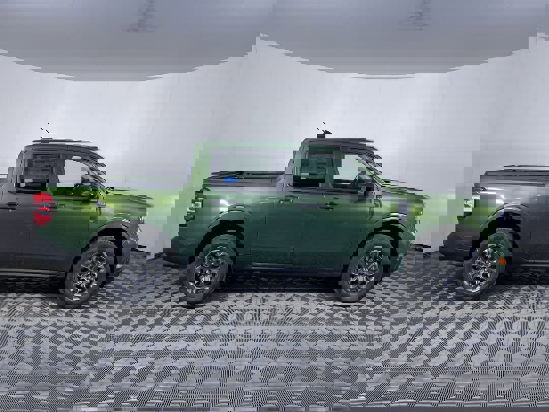 2025 Ford Maverick XLT photo 9