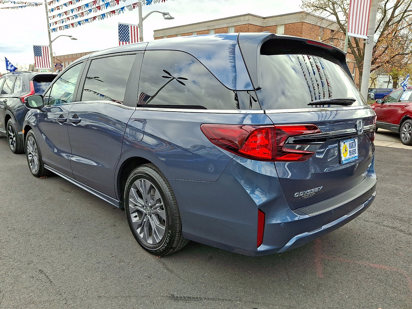 2025 Honda Odyssey Touring photo 4