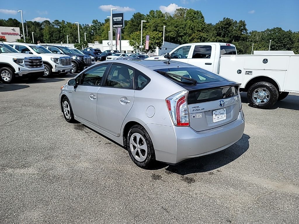 2015 Toyota Prius Four photo 5