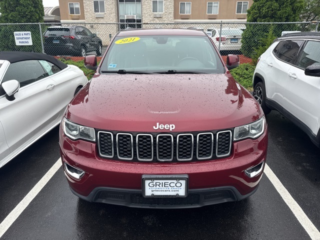2021 Jeep Grand Cherokee Laredo X photo 2