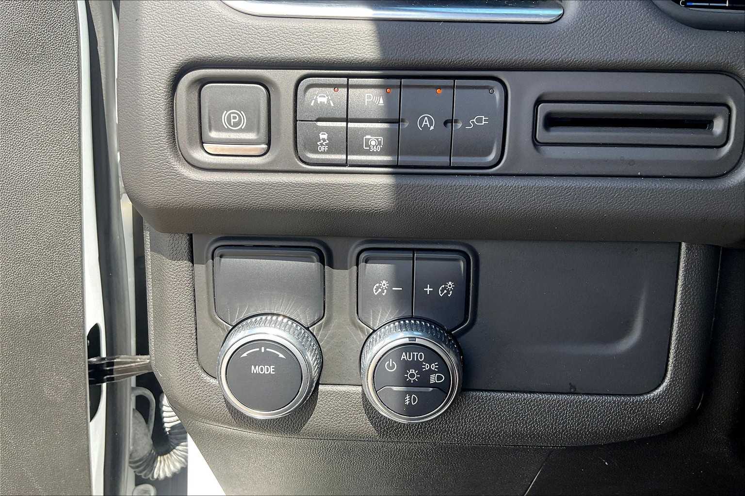 2022 Gmc Yukon SLT photo 30