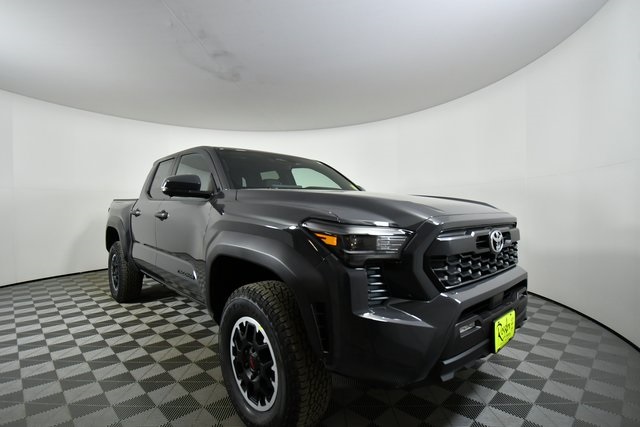 2025 Toyota Tacoma TRD Off-Road Double Cab photo 2