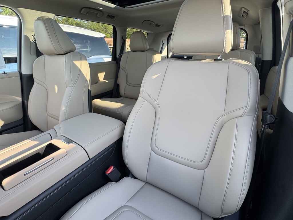 2026 Infiniti QX80 Pure photo 15