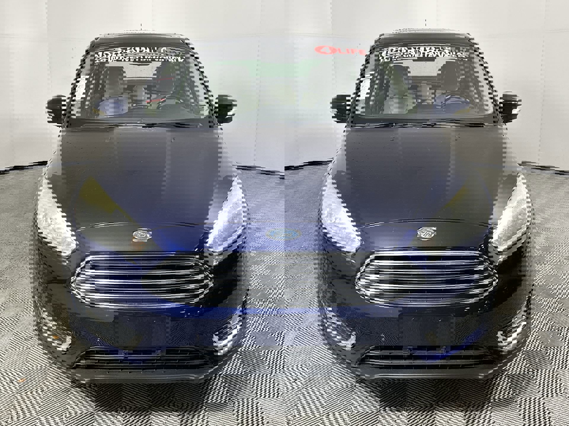 2017 Ford Focus Titanium photo 3