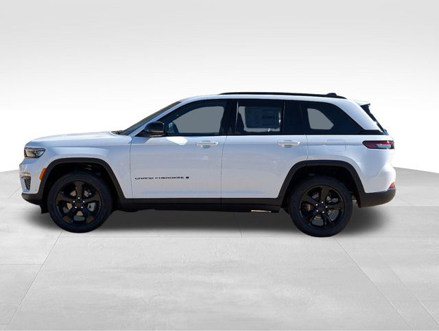 2025 Jeep Grand Cherokee Limited photo 2