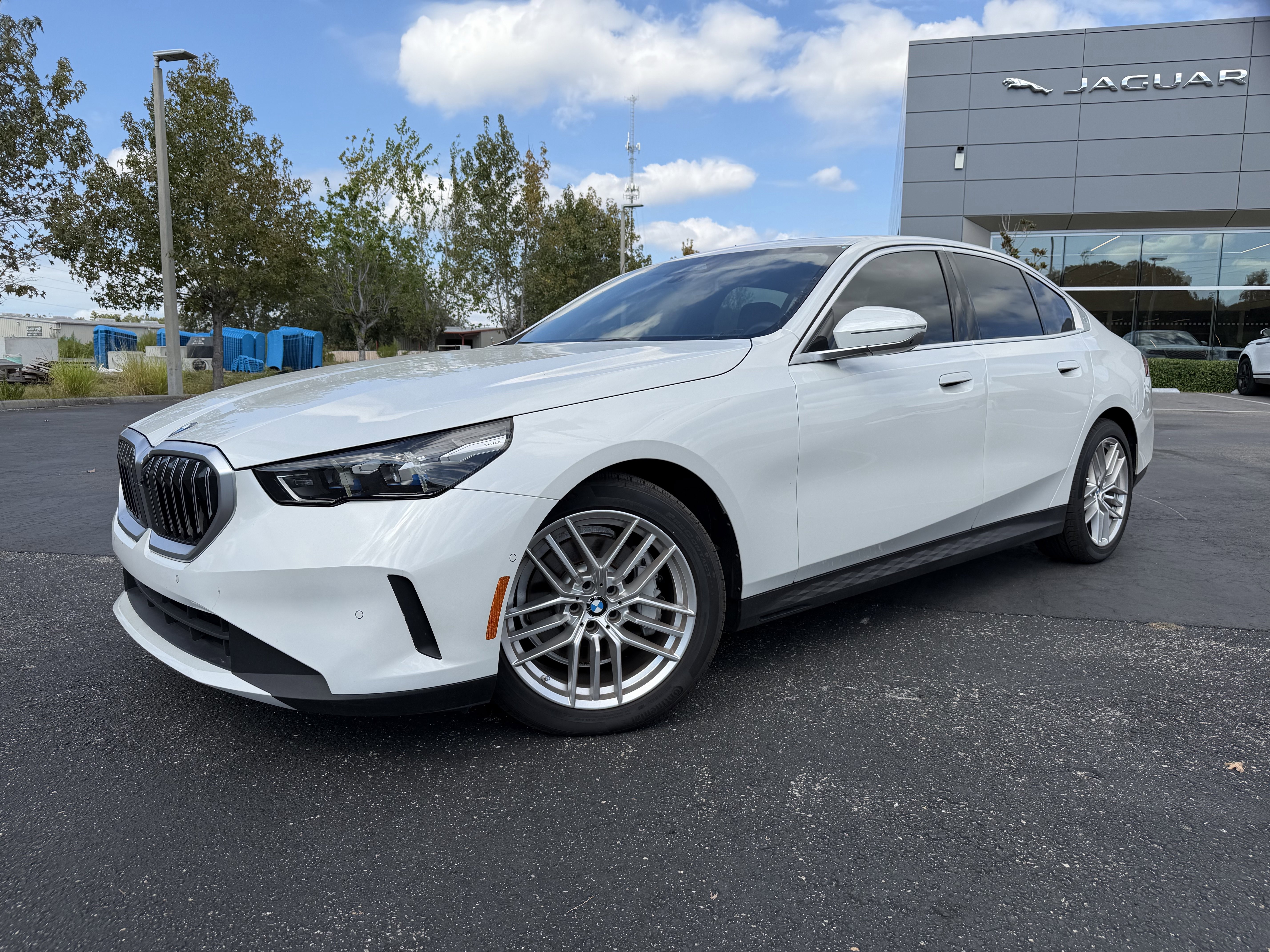 2024 BMW 5 Series 530i