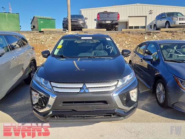 2020 Mitsubishi Eclipse Cross ES photo 2