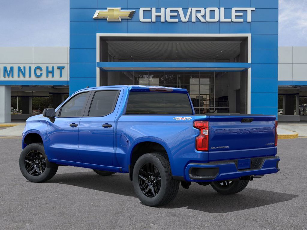 2026 Chevrolet Silverado 1500 Custom photo 3