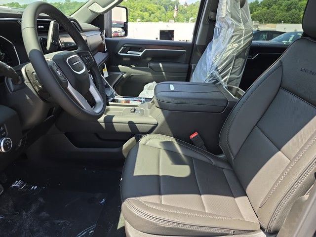 2025 Gmc Sierra 2500 HD Denali photo 2