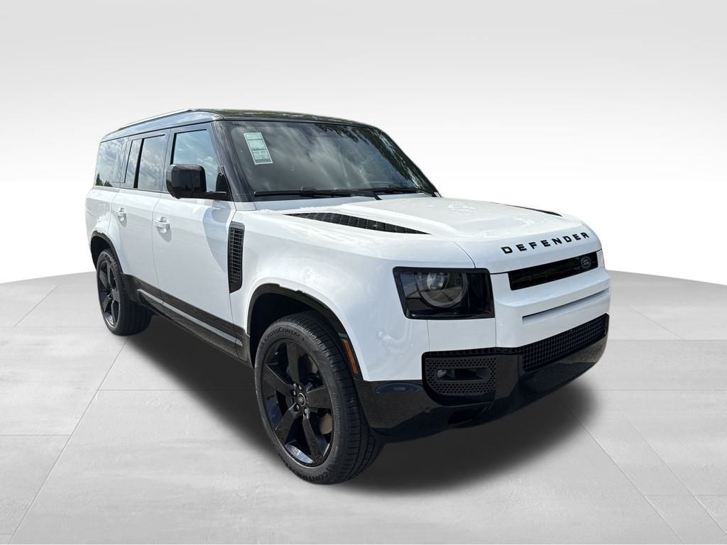 2025 Land Rover Defender 130 X-Dynamic SE photo 3