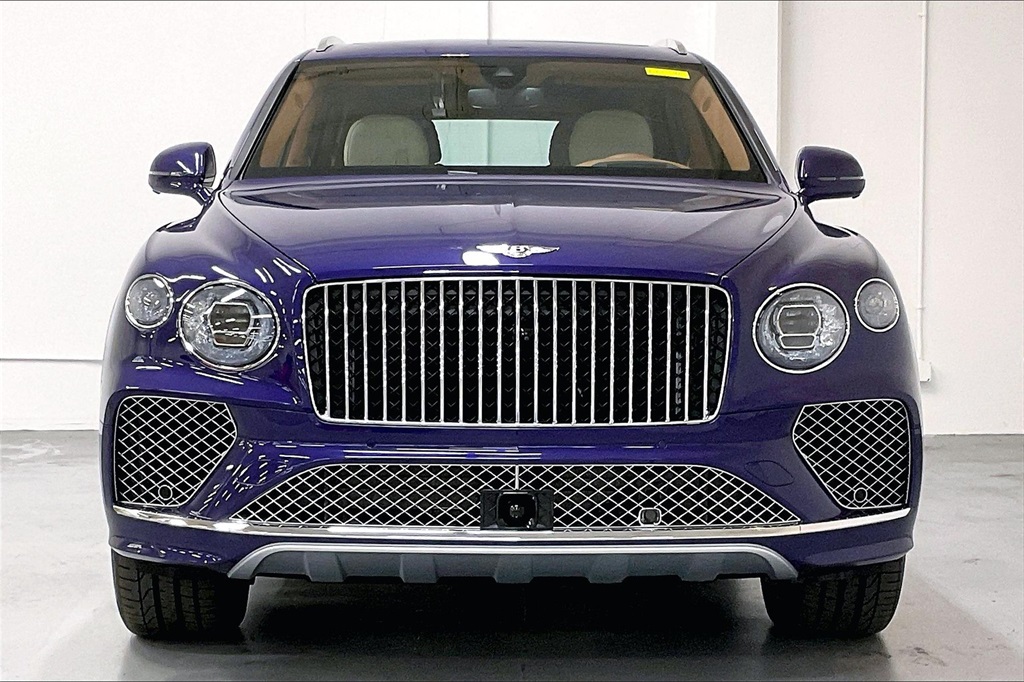 2024 Bentley Bentayga Azure photo 2