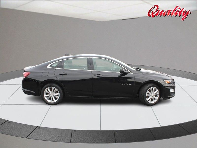 2020 Chevrolet Malibu 1LT photo 2