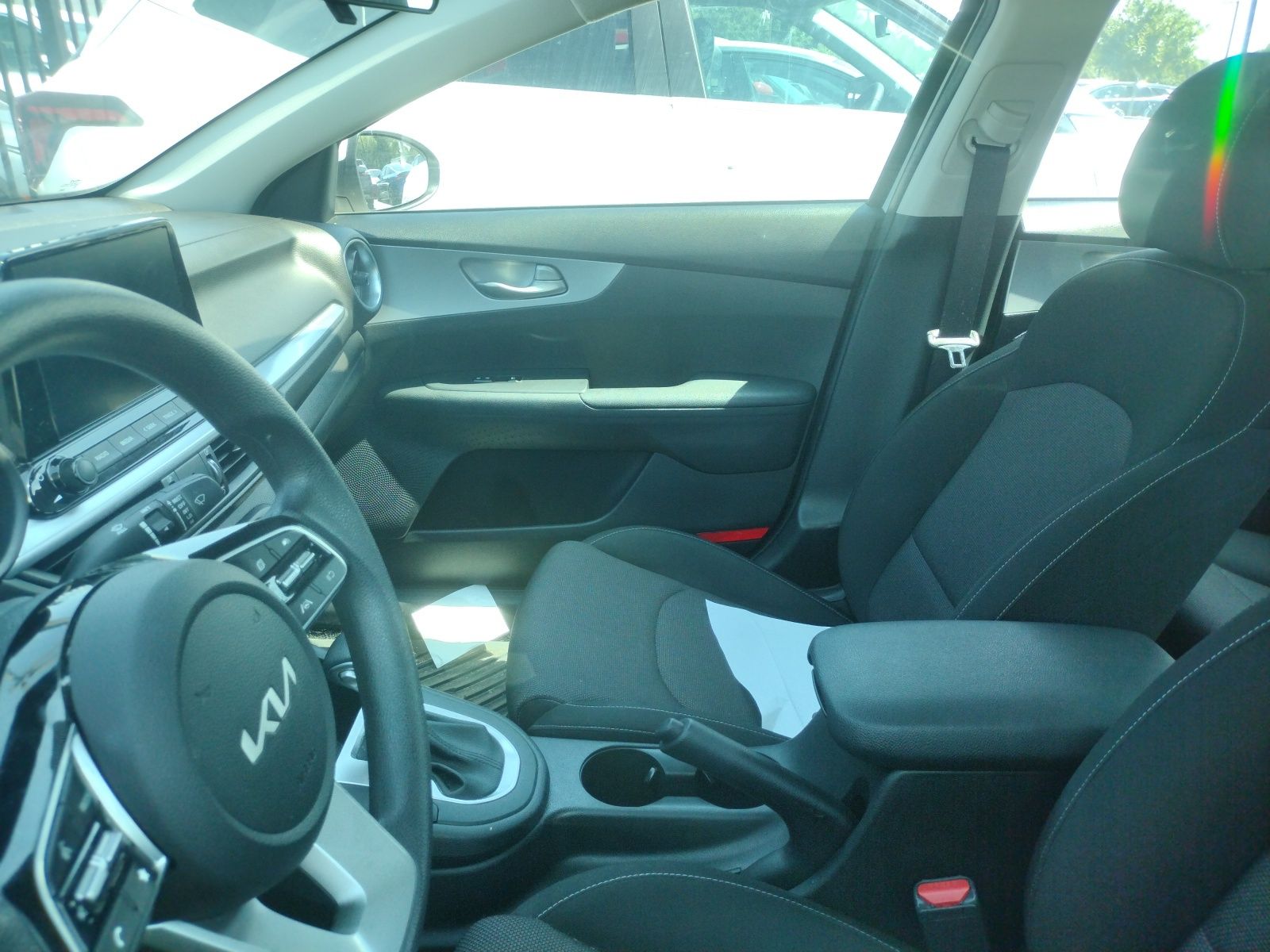 2022 Kia Forte LXS photo 4