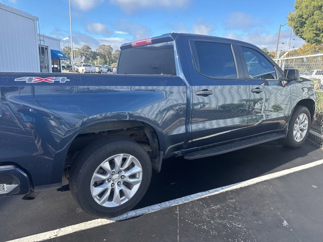 2022 Chevrolet Silverado 1500 Custom photo 2