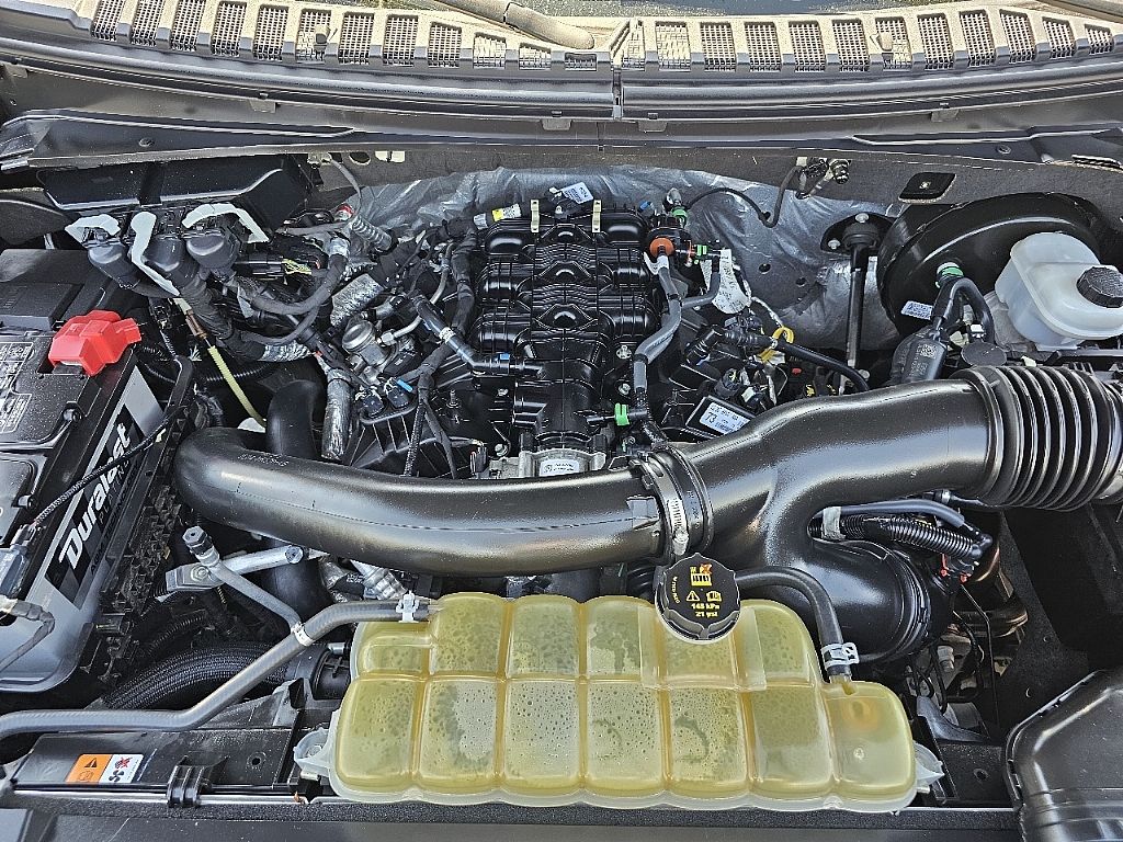 2021 Ford Expedition MAX XLT photo 13