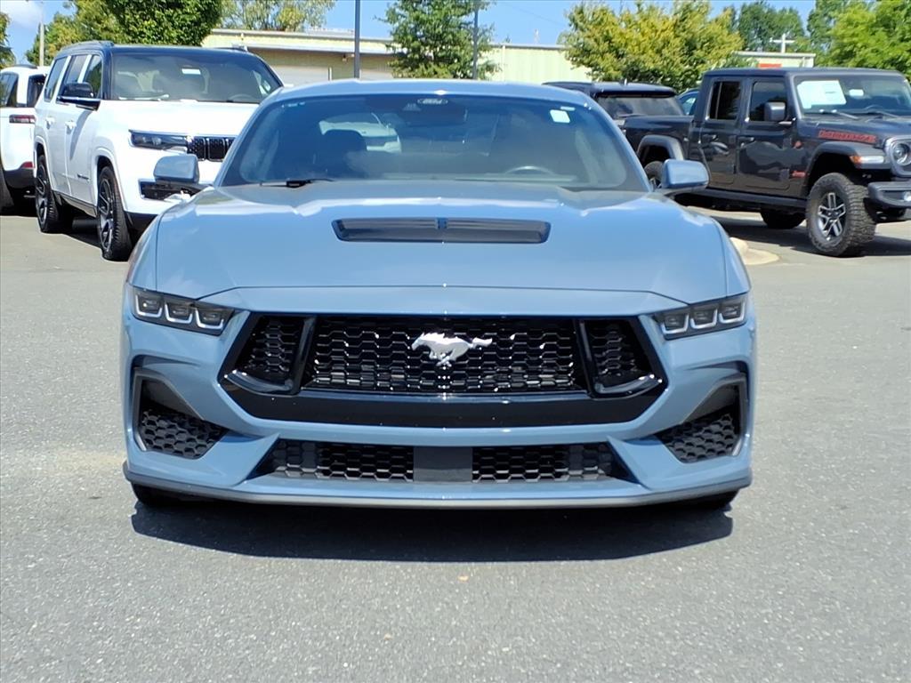 2024 Ford Mustang GT Premium photo 2