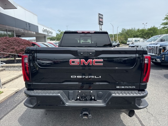 2024 Gmc Sierra 2500 HD Denali photo 3