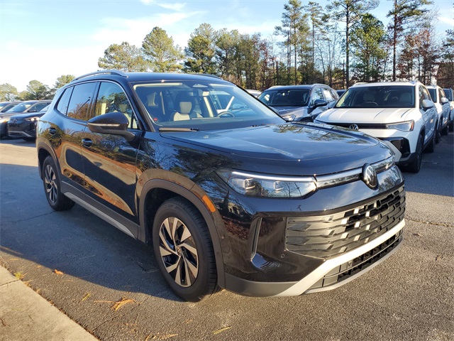 2026 Volkswagen Tiguan S photo 3