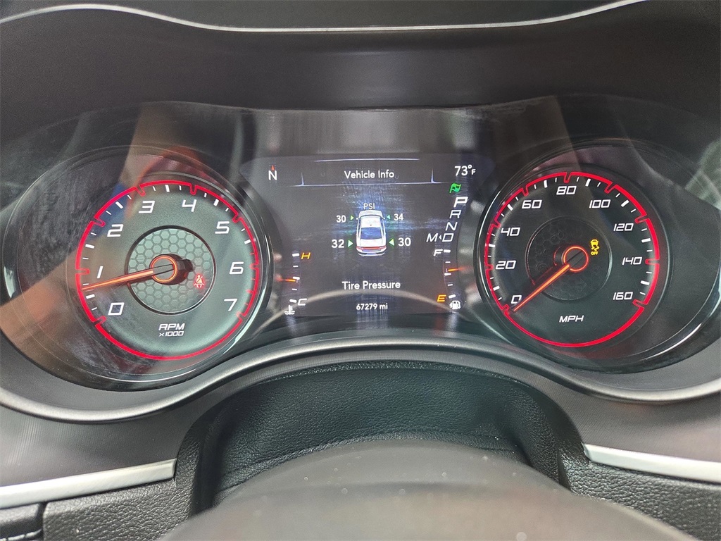 2021 Dodge Charger R/T photo 15