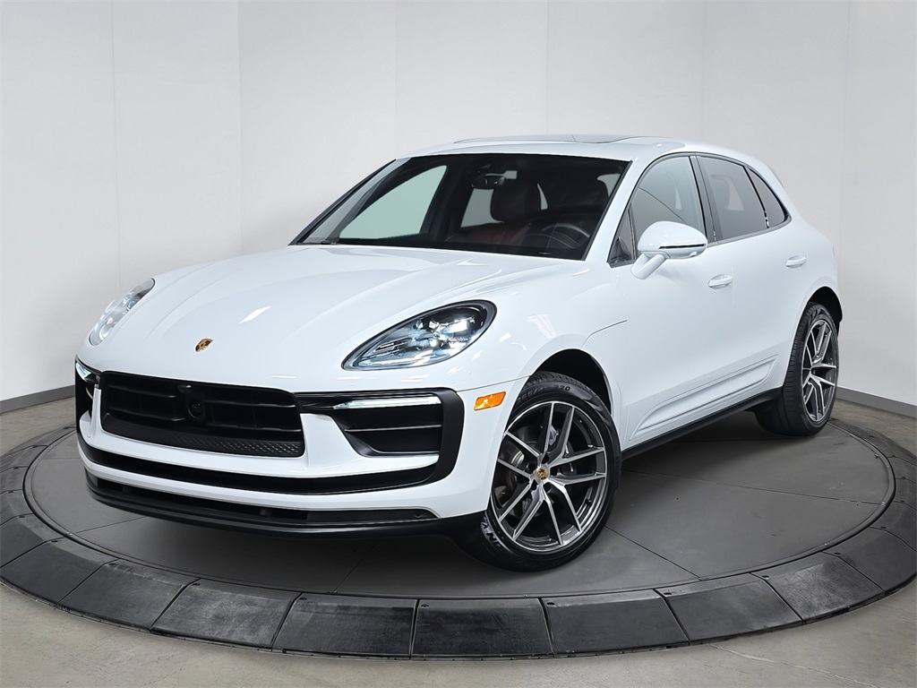 2025 Porsche Macan