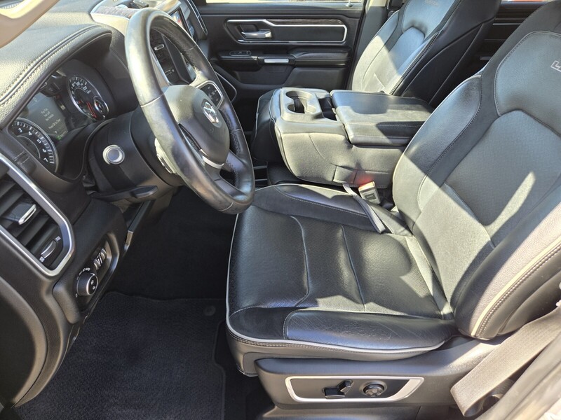 2019 Ram 1500 Laramie photo 10