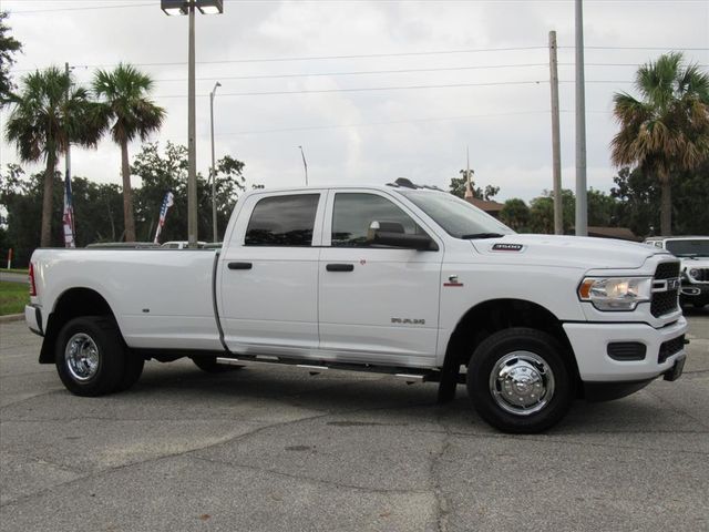 2020 Ram 3500 Tradesman photo 2