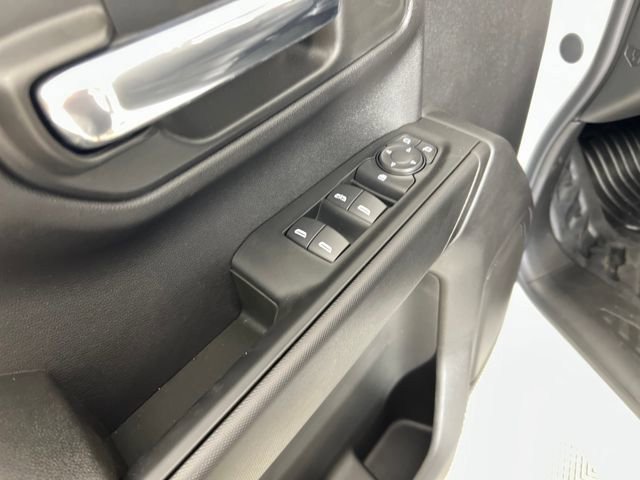 2026 Chevrolet Silverado 1500 photo 10