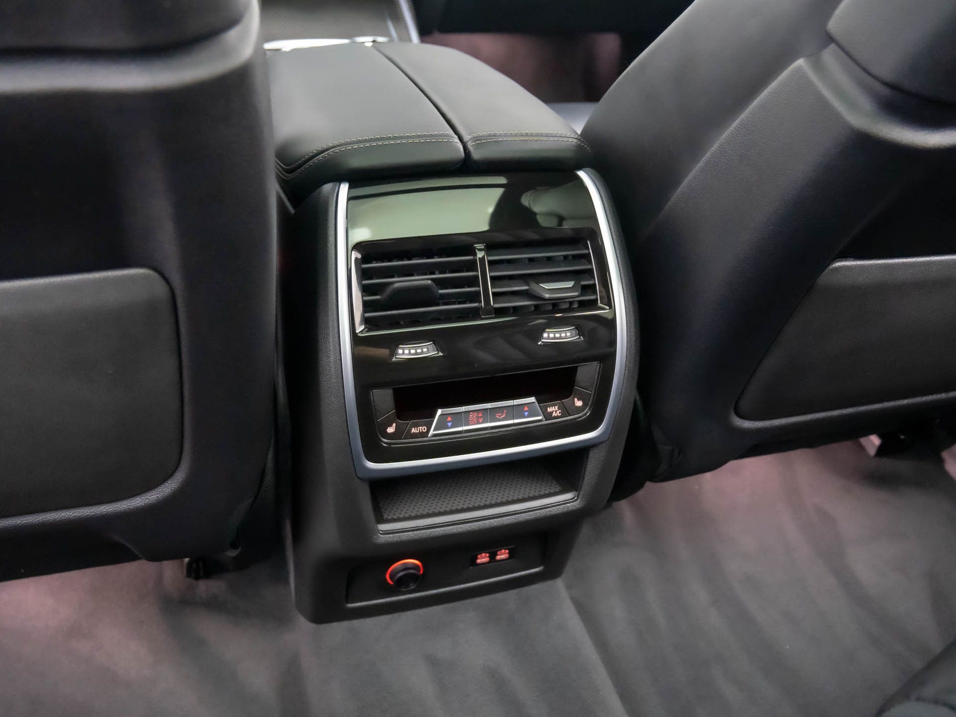2026 Bmw X7 M60i photo 14