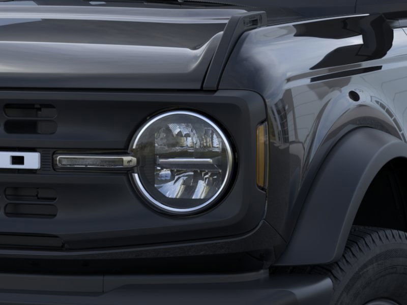 2025 Ford Bronco Base photo 19