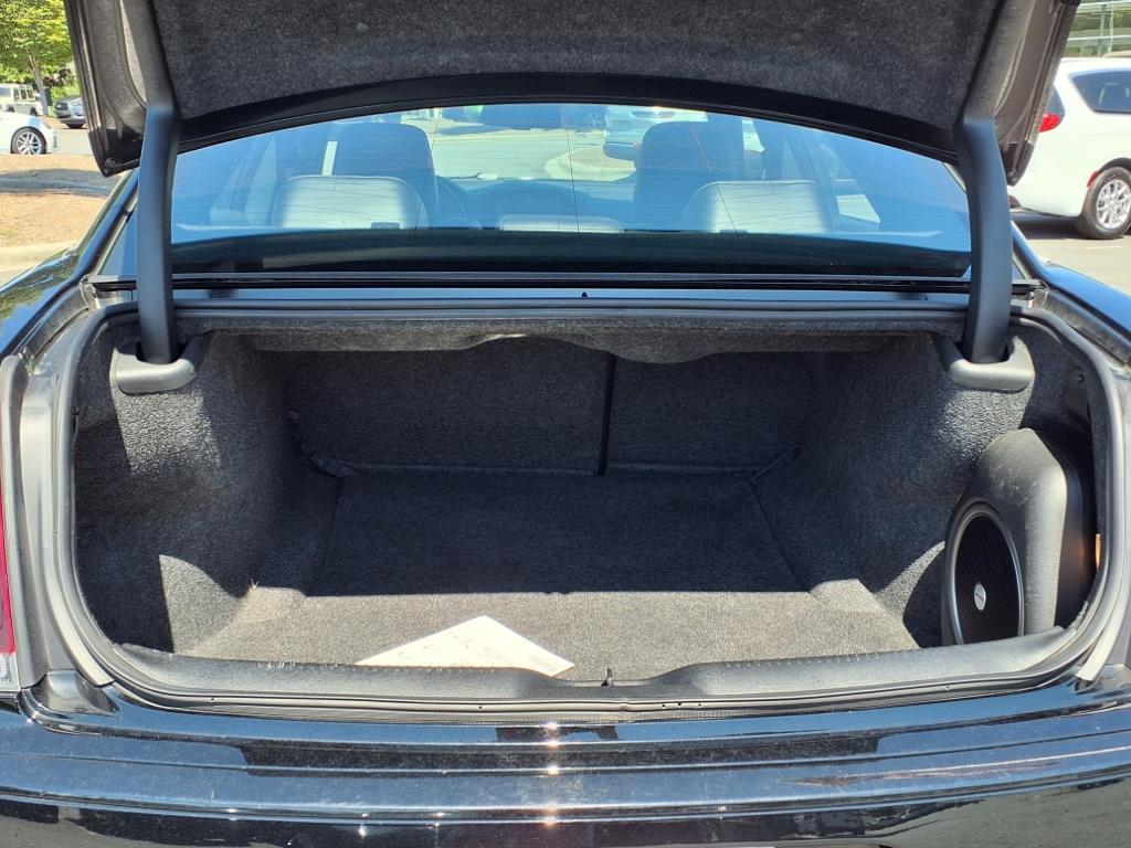 2020 Chrysler 300 photo 21